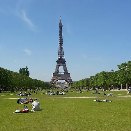 Lovely 1br - Tour Eiffel - Champs De Mars